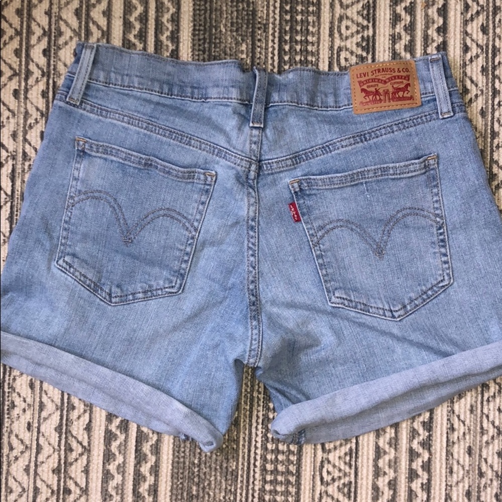 Levi’s shorts